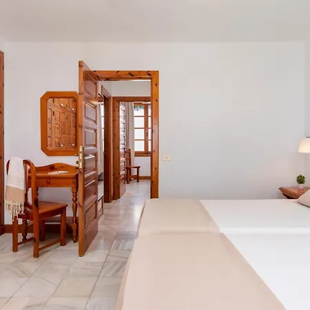 Villas Parque Santiago Iii By Upper Luxury Housing * Playa de las Americas (Tenerife)