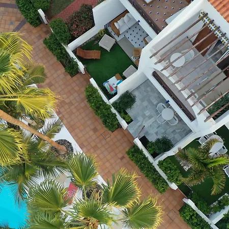 Villas Parque Santiago Iii By Upper Luxury Housing * Playa de las Americas (Tenerife)