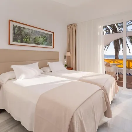 Villas Parque Santiago Iii By Upper Luxury Housing * Playa de las Americas (Tenerife)