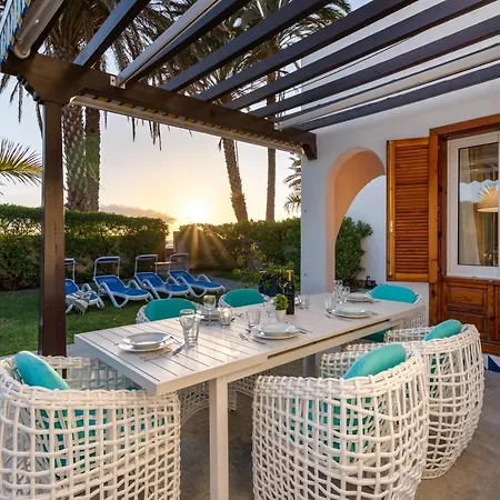 Villas Parque Santiago Iii By Upper Luxury Housing Villa Playa de las Americas (Tenerife)