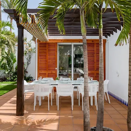 Villas Parque Santiago Iii By Upper Luxury Housing * Playa de las Americas (Tenerife)