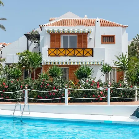 Villas Parque Santiago Iii By Upper Luxury Housing Villa